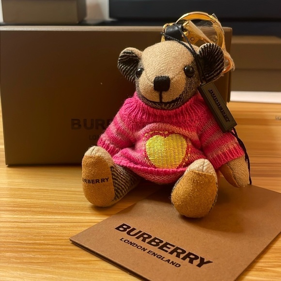 Burberry tartan bear 🐻 keychain purse charm - Picture 1 of 5